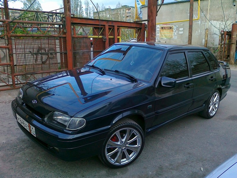 ВАЗ 2115 черный r15