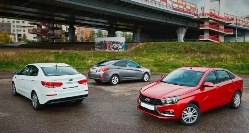 Kia Rio, Hyundai Solaris, Lada Vesta