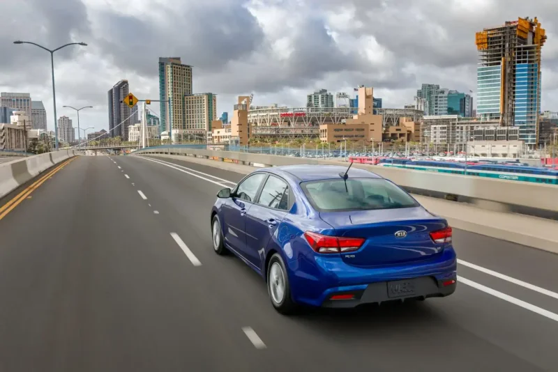 Kia Rio новый кузов серый