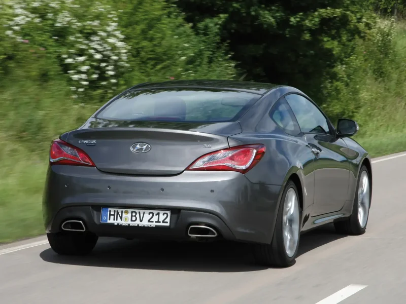 Hyundai Genesis Coupe 2012