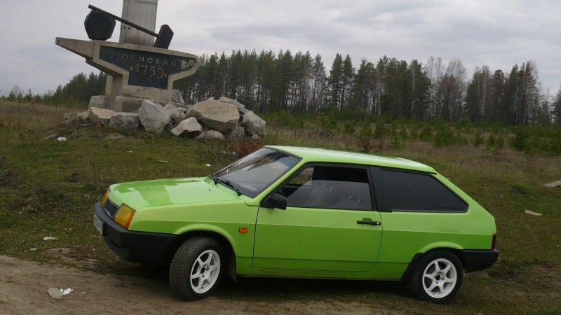 ВАЗ 2108 лайм