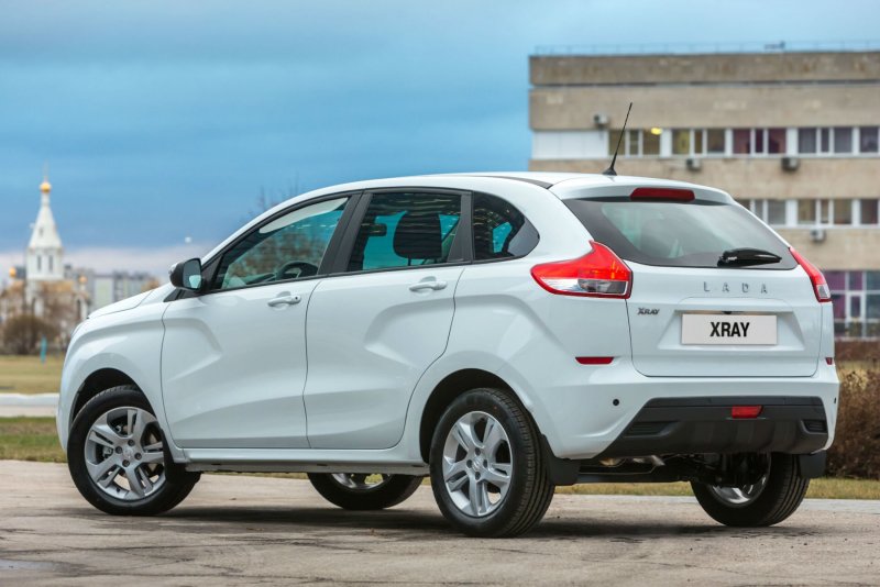 Lada XRAY 2