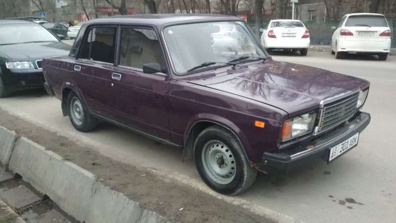 ВАЗ 2107 баклажановая