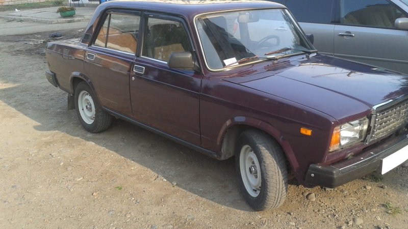 ВАЗ 2107 баклажановая