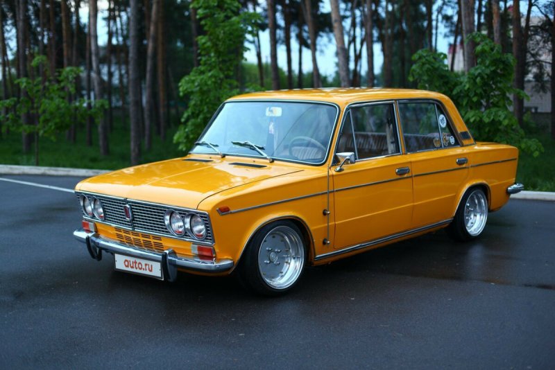 ВАЗ 2103 желтая