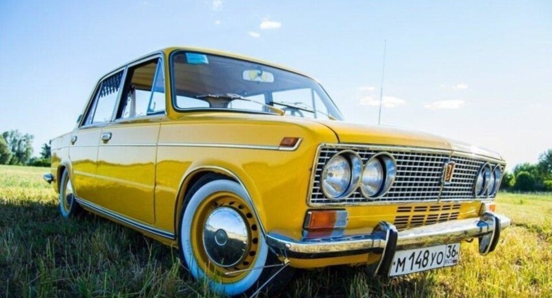 ВАЗ 2103 серая