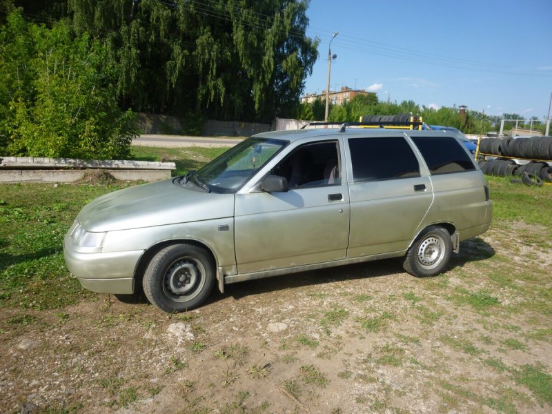 Лада 2111 золотой
