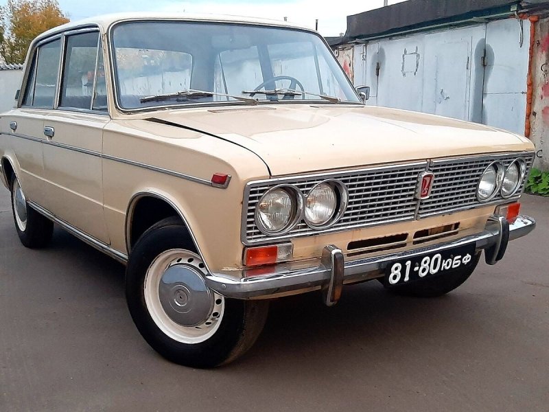 ВАЗ 2103 1974 года