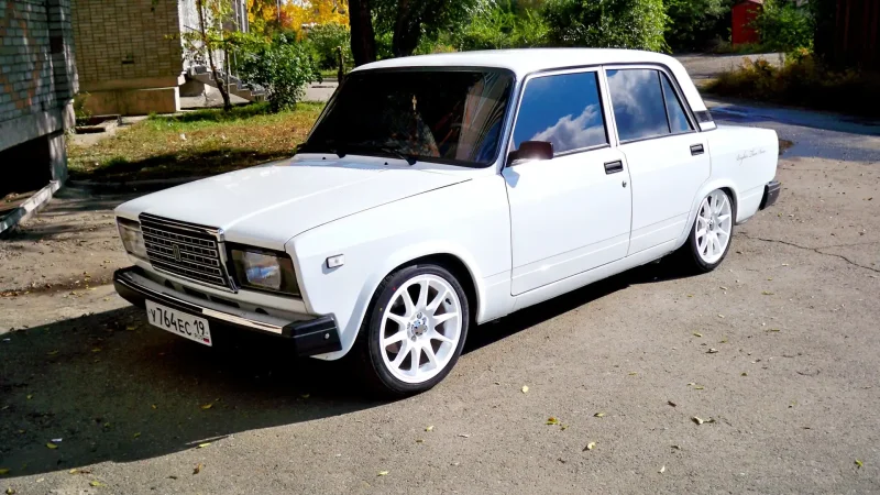 ВАЗ 2107 r16