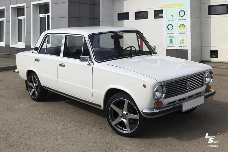 ВАЗ 2101 r17