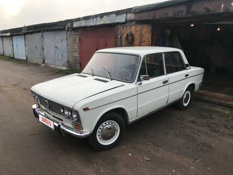 Лада 2103 белая