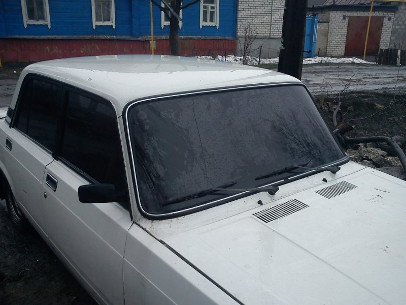 Тонировка заднего стекла ВАЗ 2107