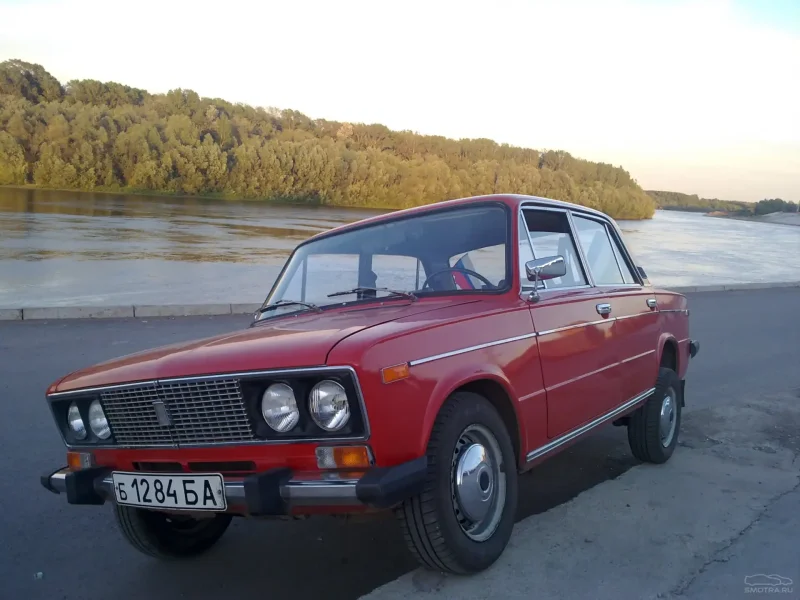 ВАЗ 2106 красный гранат