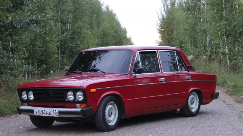 ВАЗ 21063 Вишневая