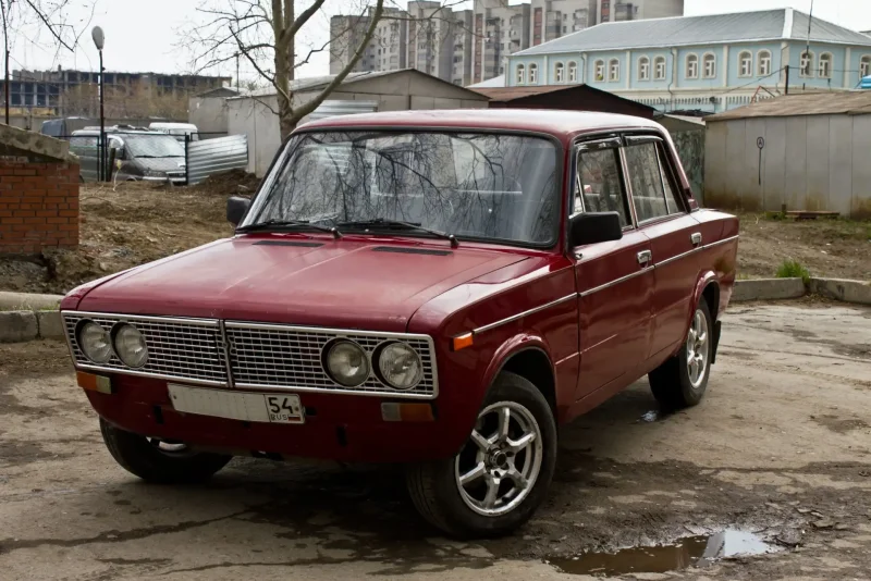 Лада 2106 Вишневая