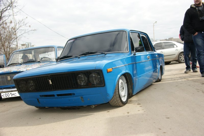 ВАЗ 2106 бандитка белая