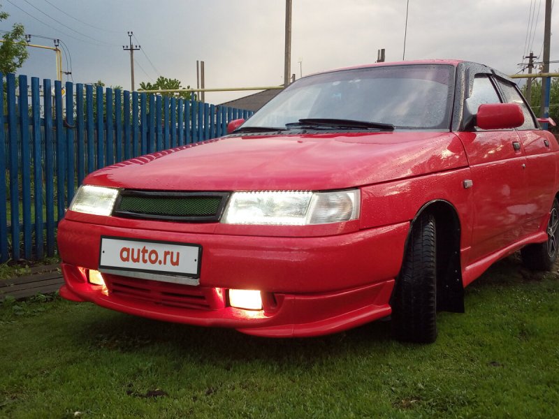 Машины 2110 красная