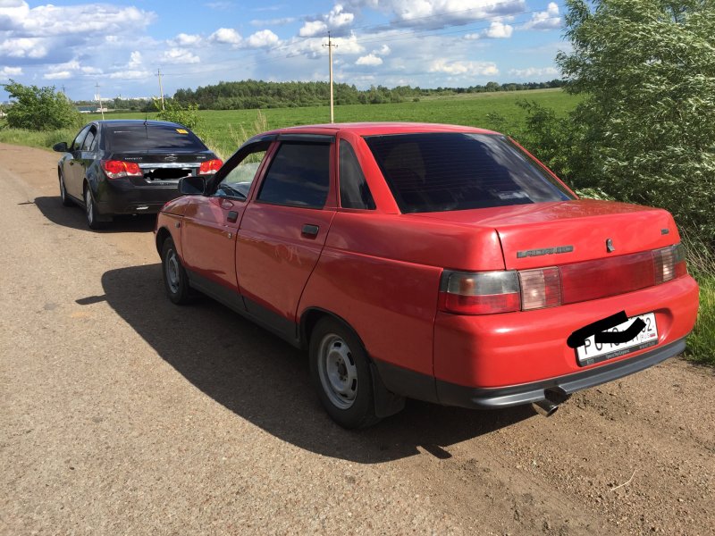 ВАЗ 2110 красный новый