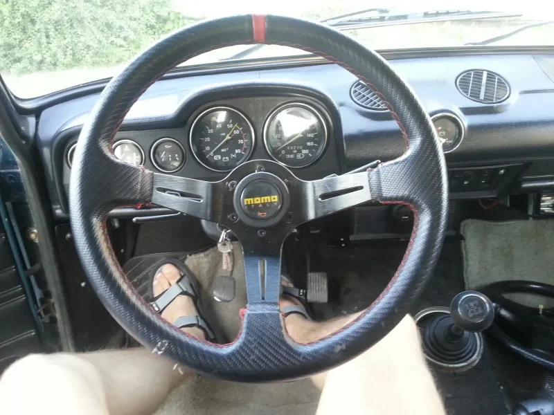 Руль OMP 2106