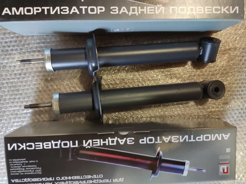 Задние стойки ВАЗ 2111