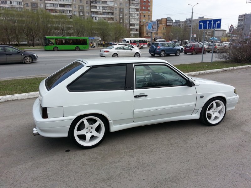 ВАЗ 2113 r16