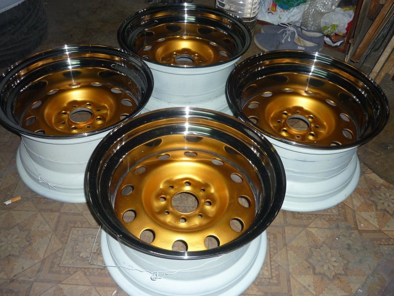Хромированные штампованные разварки r14