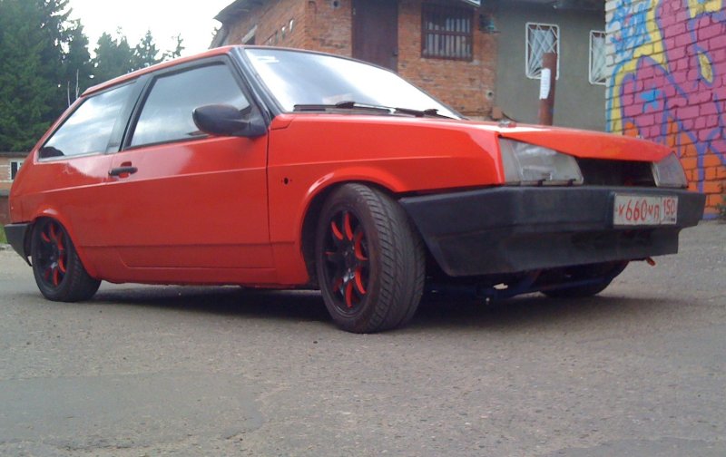 Вазь2108 заниженная белая