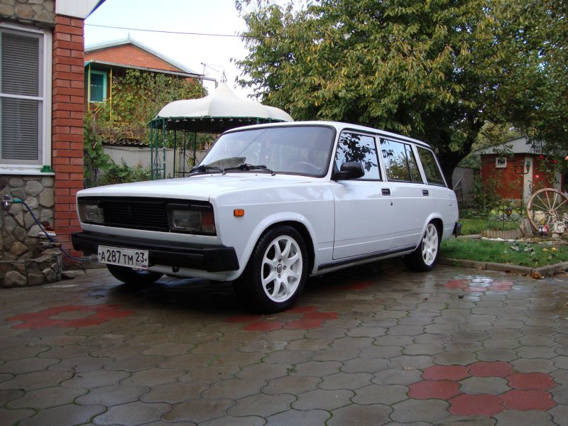 ВАЗ 2104 r15