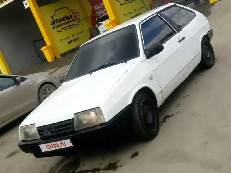 ВАЗ 2108 белая тонированная