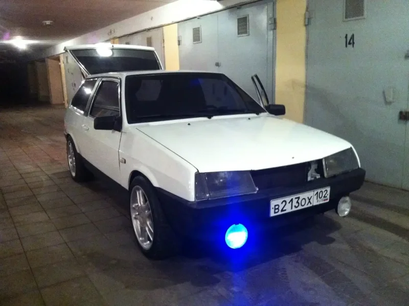 ВАЗ 2108 белый СССР