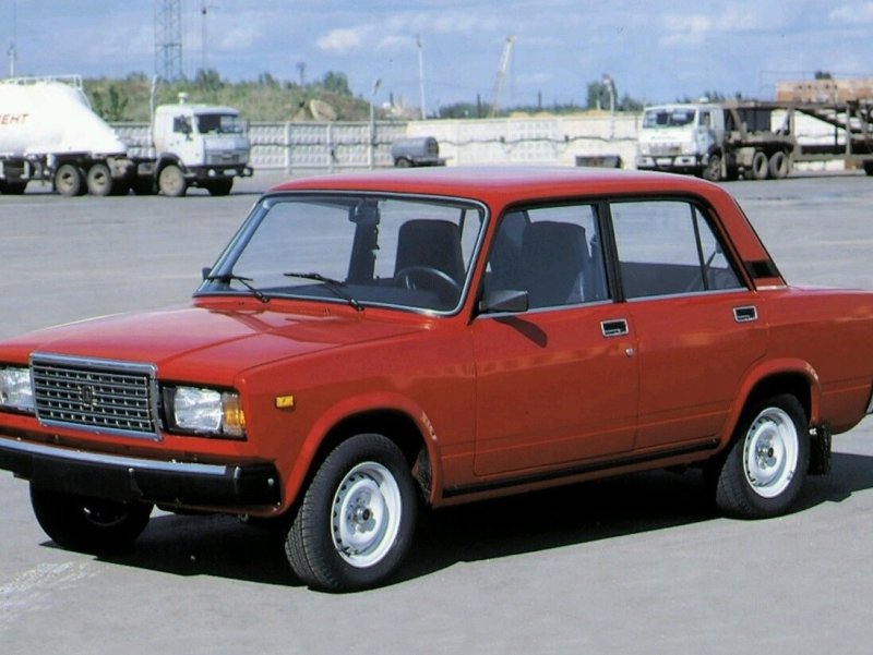 Чёрная семёрка ВАЗ 2107