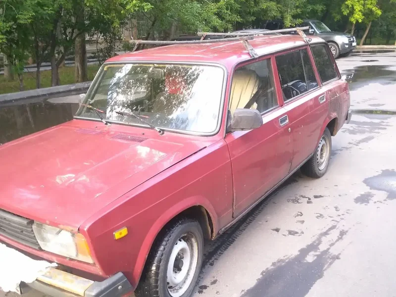 ВАЗ 2104 вишня