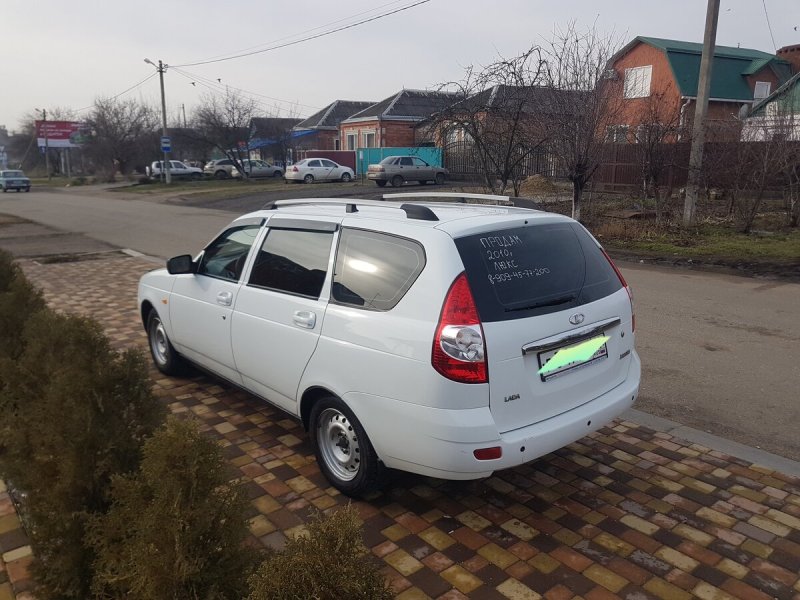 Lada 217130