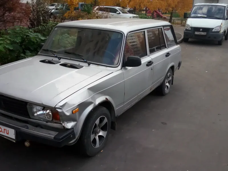 ВАЗ 2104 серебристый r15