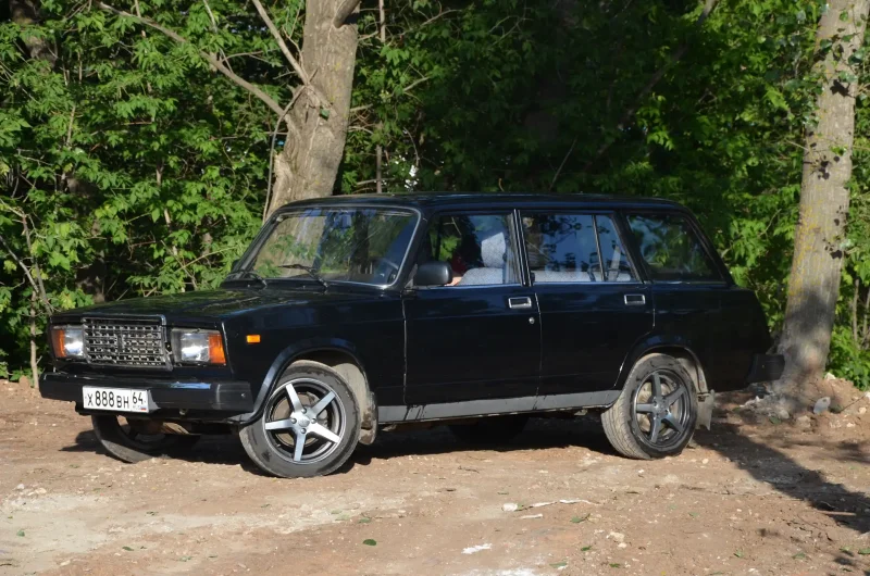 ВАЗ 2104 на r20