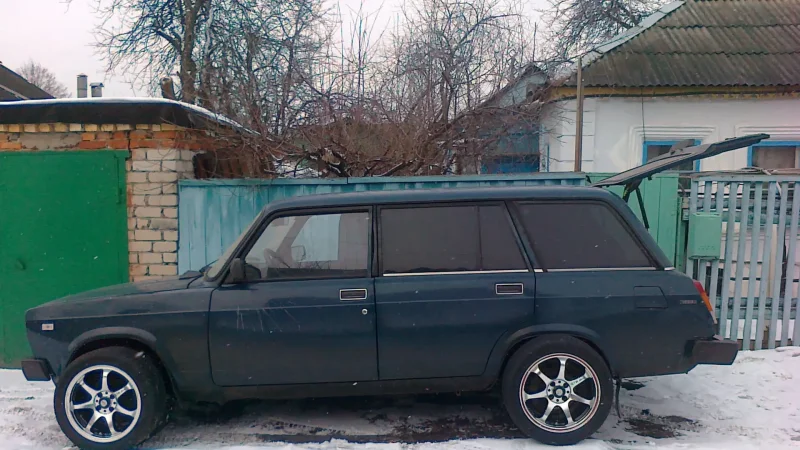 ВАЗ 2104 на дисках r15