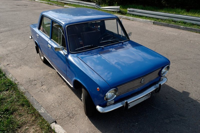 ВАЗ 2101 тёмно синий