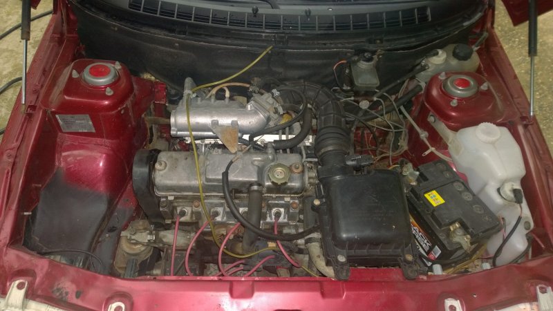 Подкапотка ВАЗ 2110 1,6