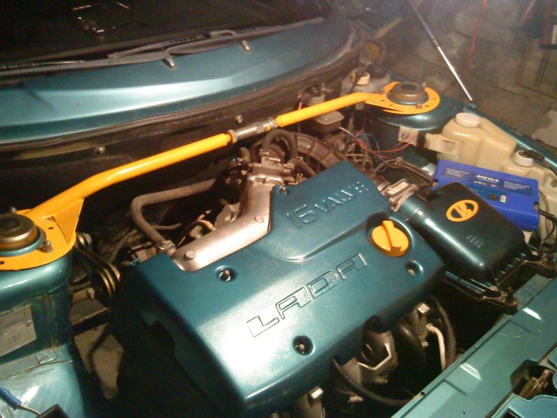 Подкапотное пространство ВАЗ 2110 16кл