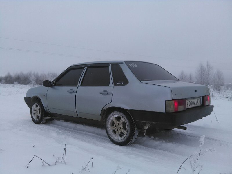 ВАЗ 21099 зимой тонированная