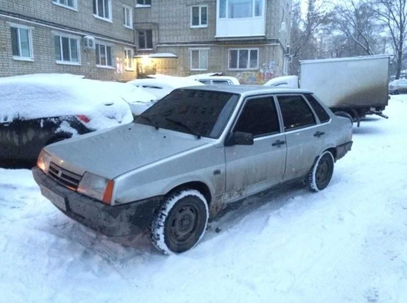 ВАЗ 21099 зимой 1