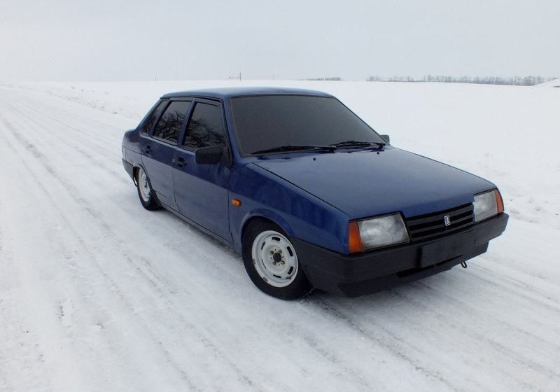 Лада 21099 зимой