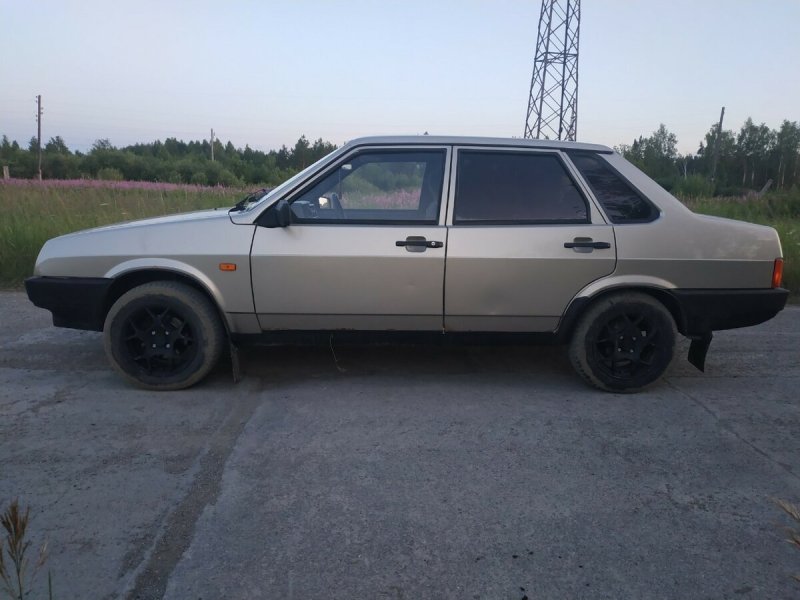 ВАЗ 21099 Золотая