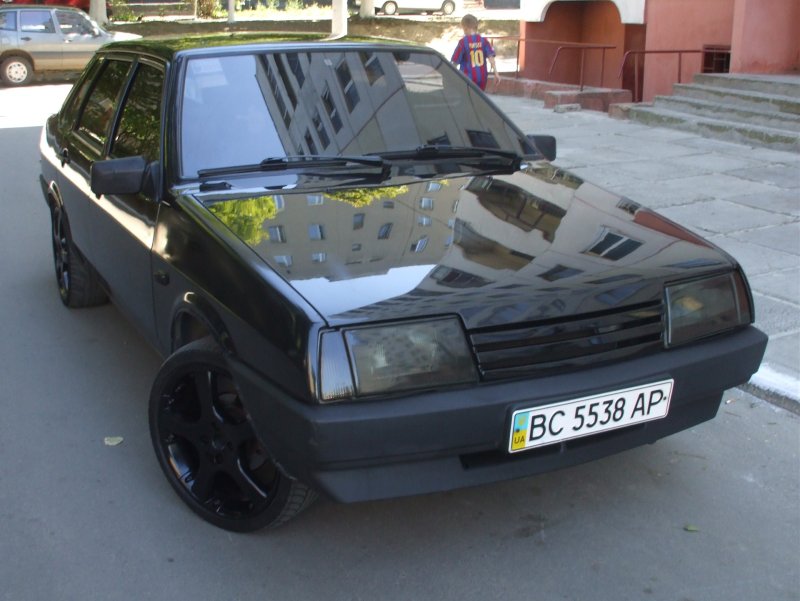 ВАЗ 21099 тюнингованная