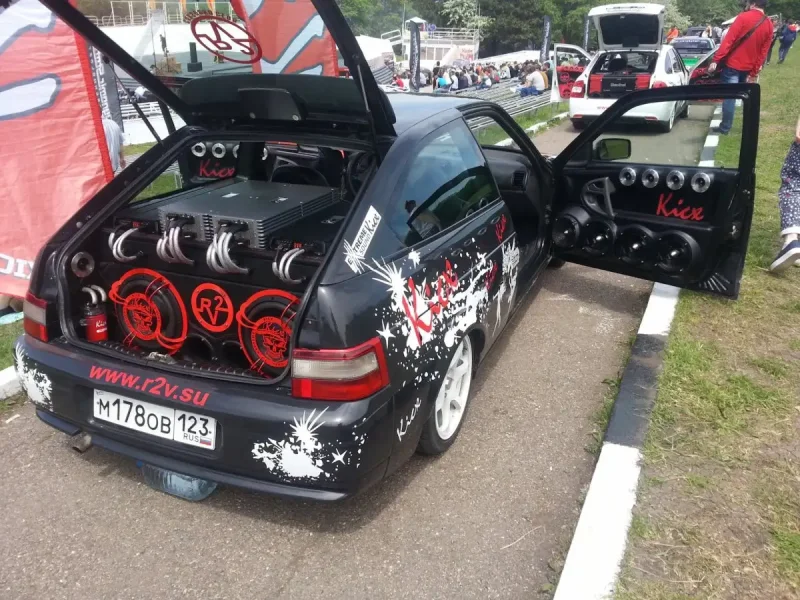 Автозвук ВАЗ 2108 альфард