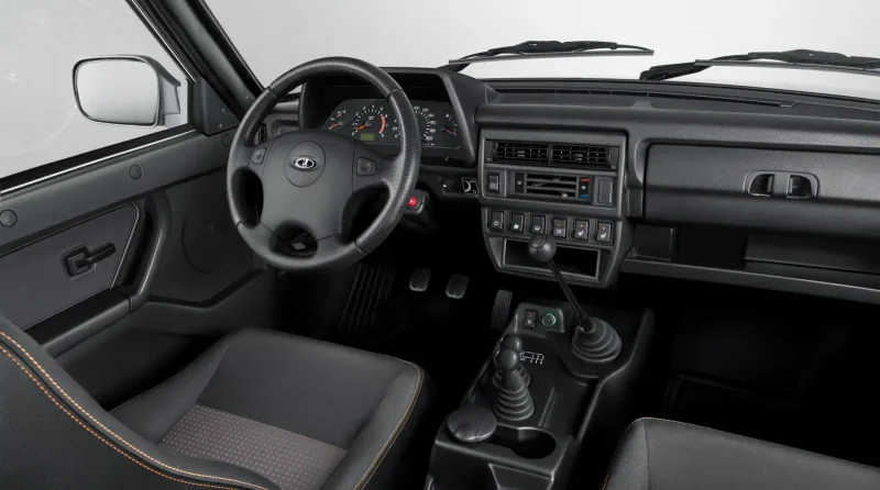 Lada 4x4 Niva Urban красный