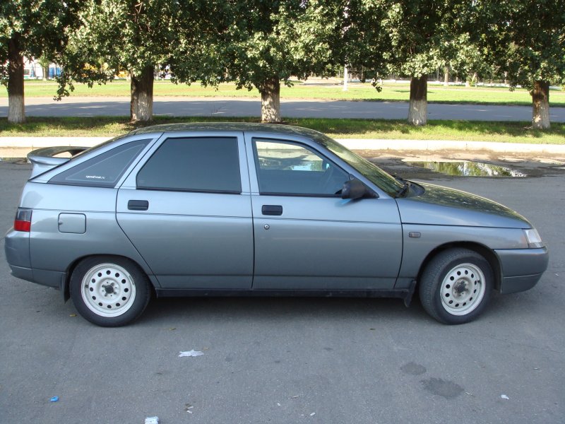 Лада 2112 сбоку