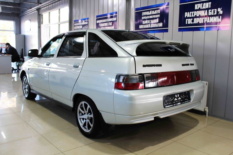 Модель ВАЗ 2110 машина и 2112