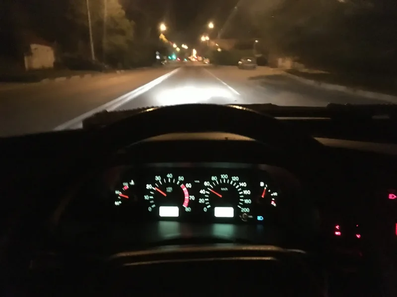 ВАЗ 2114 ночью за рулем