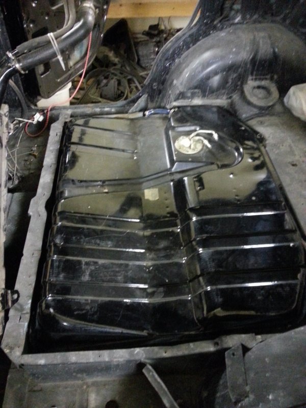ВАЗ 2329 бак топливный